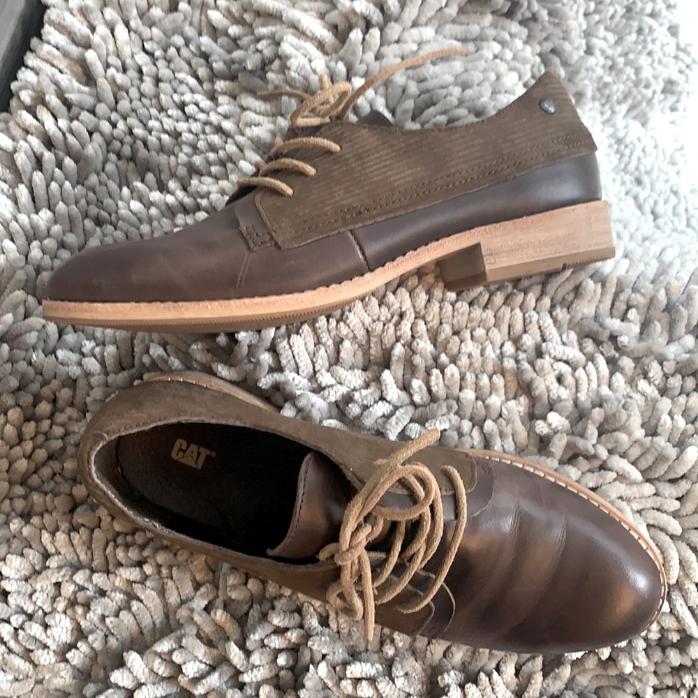 CAT Caterpillar Tally Oxford Shoe - WORN ONCE, in mint condition